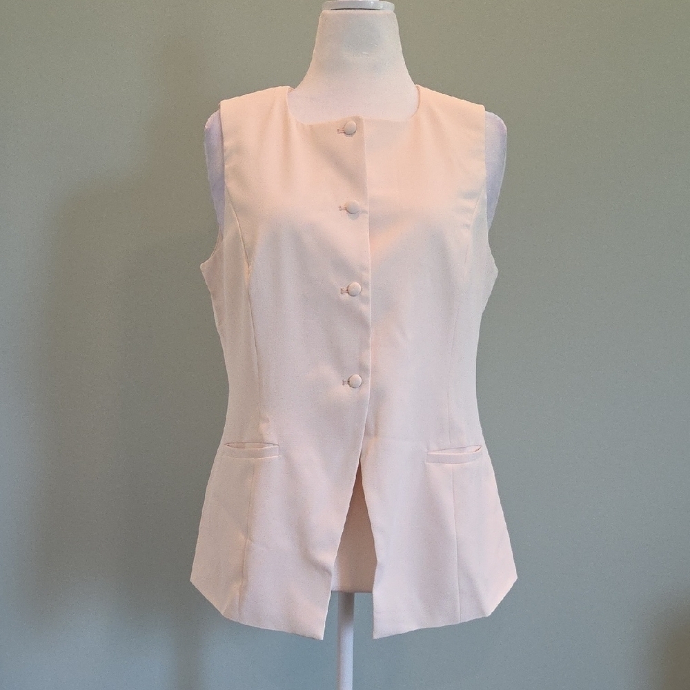 Pretty Garden Cream Sleeveless Button Front Vest with Pockets - NWT Size Large